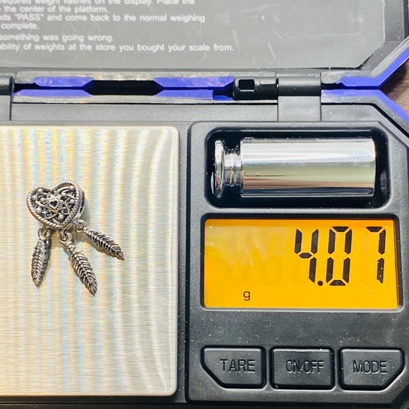 EUC Pandora 799107C00 Sterling Silver Heart & Three Feathers Dreamcatcher Charm - Picture 10 of 10